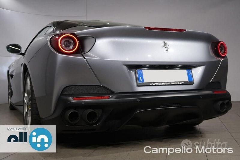 Usata Ferrari Portofino 600 CV (441 kW) 2019 Grigio Cabrio