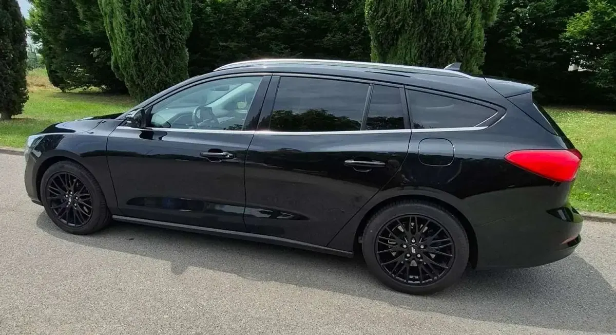 Usata Ford Focus Individual 163 CV (119 kW) 2021 Nero Station wagon