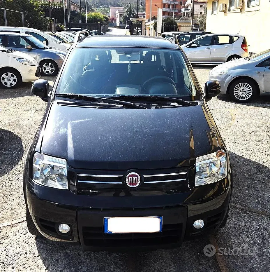 Usata Fiat Panda 4x4 69 CV (50 kW) 2012 Nero Utilitaria