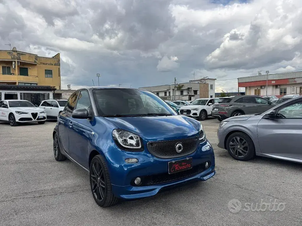 Usata Smart ForFour Brabus 90 CV (66 kW) 2018 Blu Utilitaria