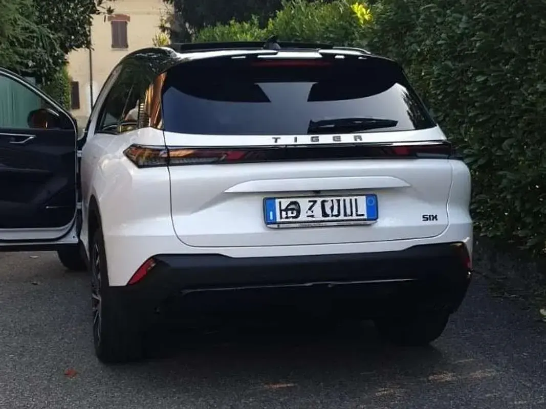 Usata Tiger Six 177 CV (130 kW) 2025 Bianco SUV