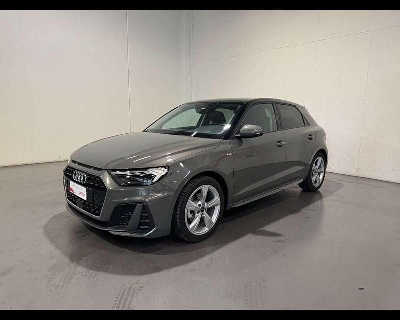 Grigio chronos metallizzato/ne Usata 2024 Audi A1 Sportback S-Line Due volumi | 27.500 € (Buon prezzo) - Immagine 1/4