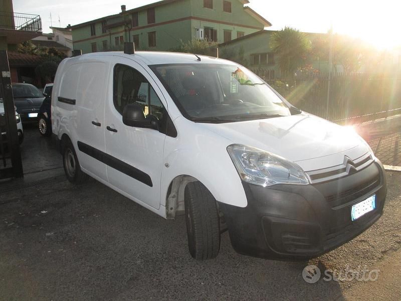 Usata Citroën Berlingo 73 CV (53 kW) 2016 Bianco Monovolume