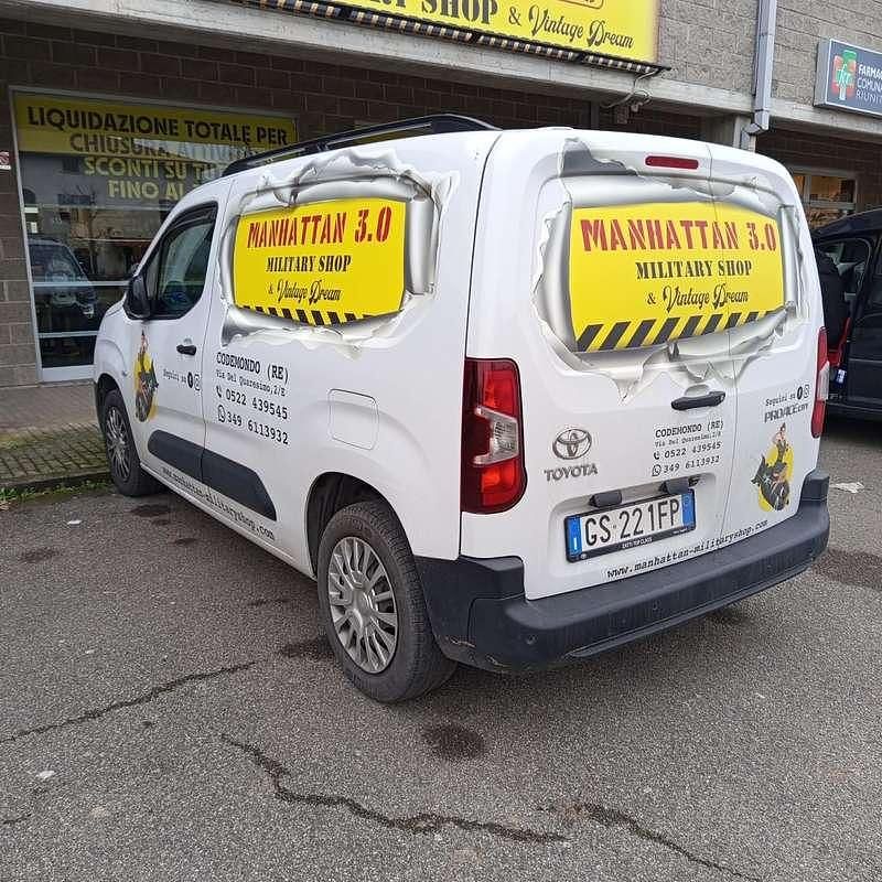 Usata Toyota Proace City City 110 CV (80 kW) 2024 Bianco Monovolume