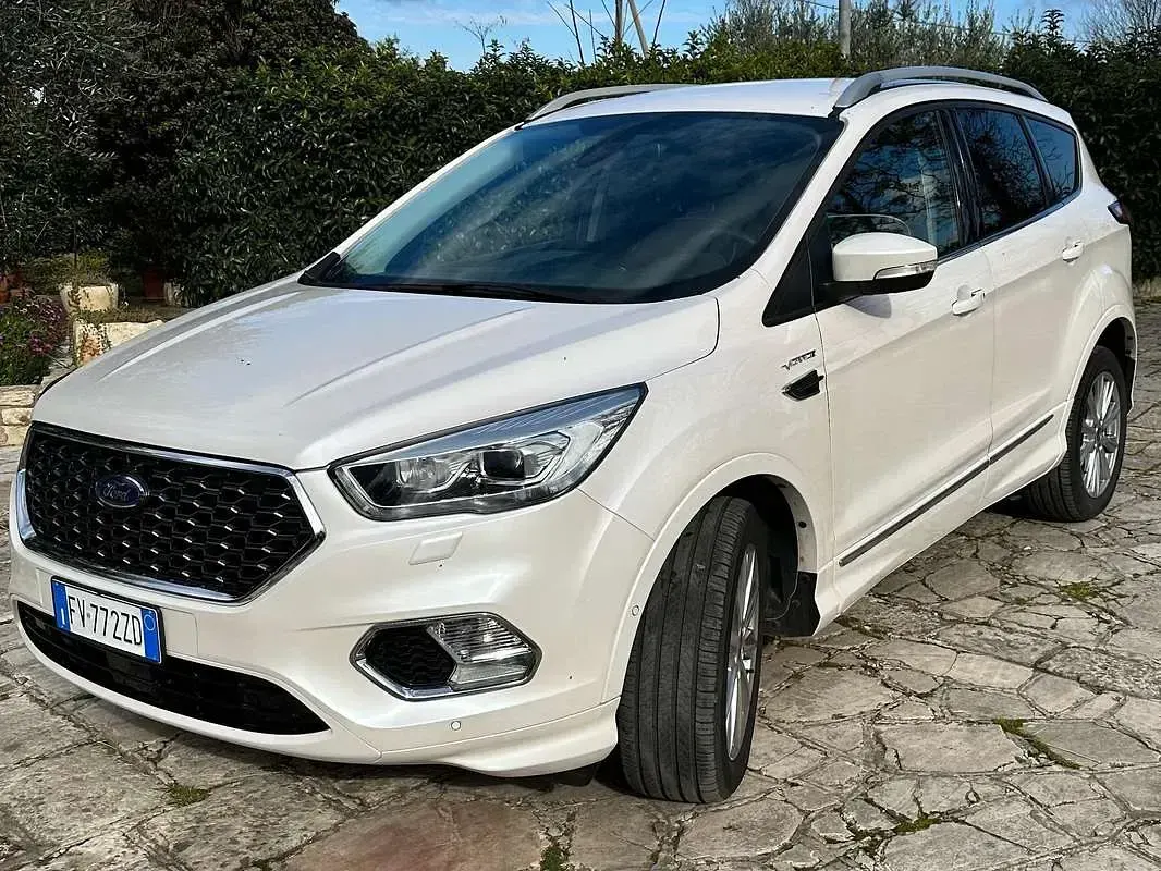 Usata Ford Kuga Vignale 150 CV (110 kW) 2019 Bianco SUV