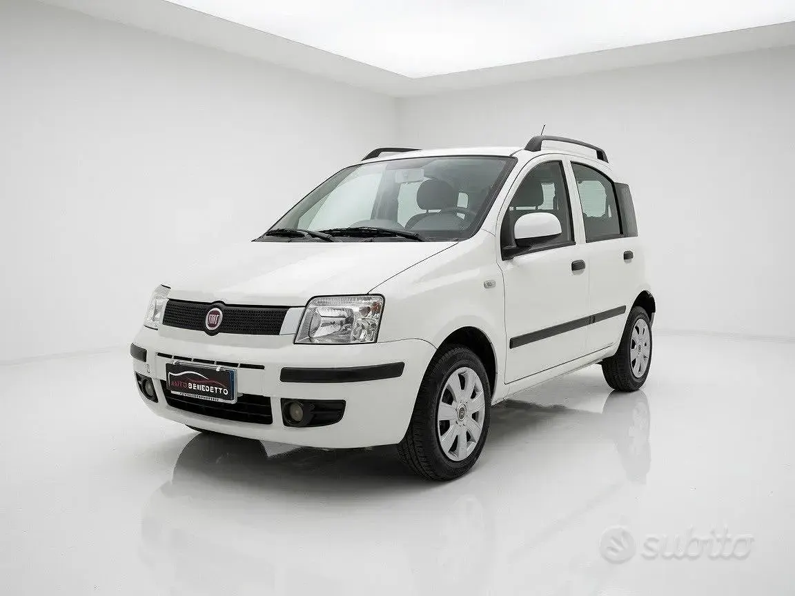 Usata Fiat Panda Classica 69 CV (50 kW) 2012 Bianco Utilitaria