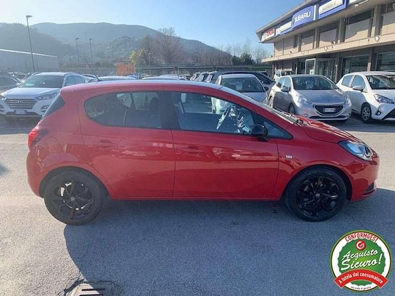 Usado Opel Corsa 90 CV (66 kW) 2016 Rojo Utilitario
