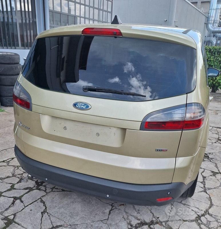 Usata Ford S-MAX S 140 CV (102 kW) 2007 Oro Monovolume