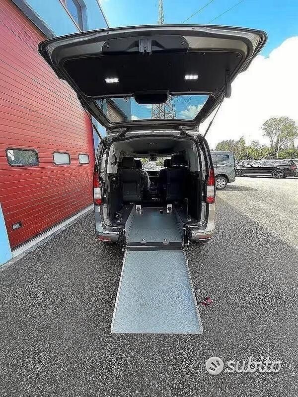 Usata VW Caddy 102 CV (75 kW) 2024 Monovolume