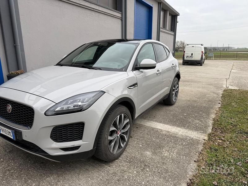Usata Jaguar E-Pace 180 CV (132 kW) 2018 Grigio SUV