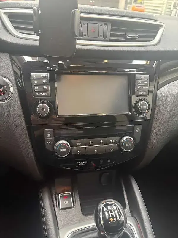 Usata Nissan Qashqai Tekna 110 CV (80 kW) 2017 Grigio SUV