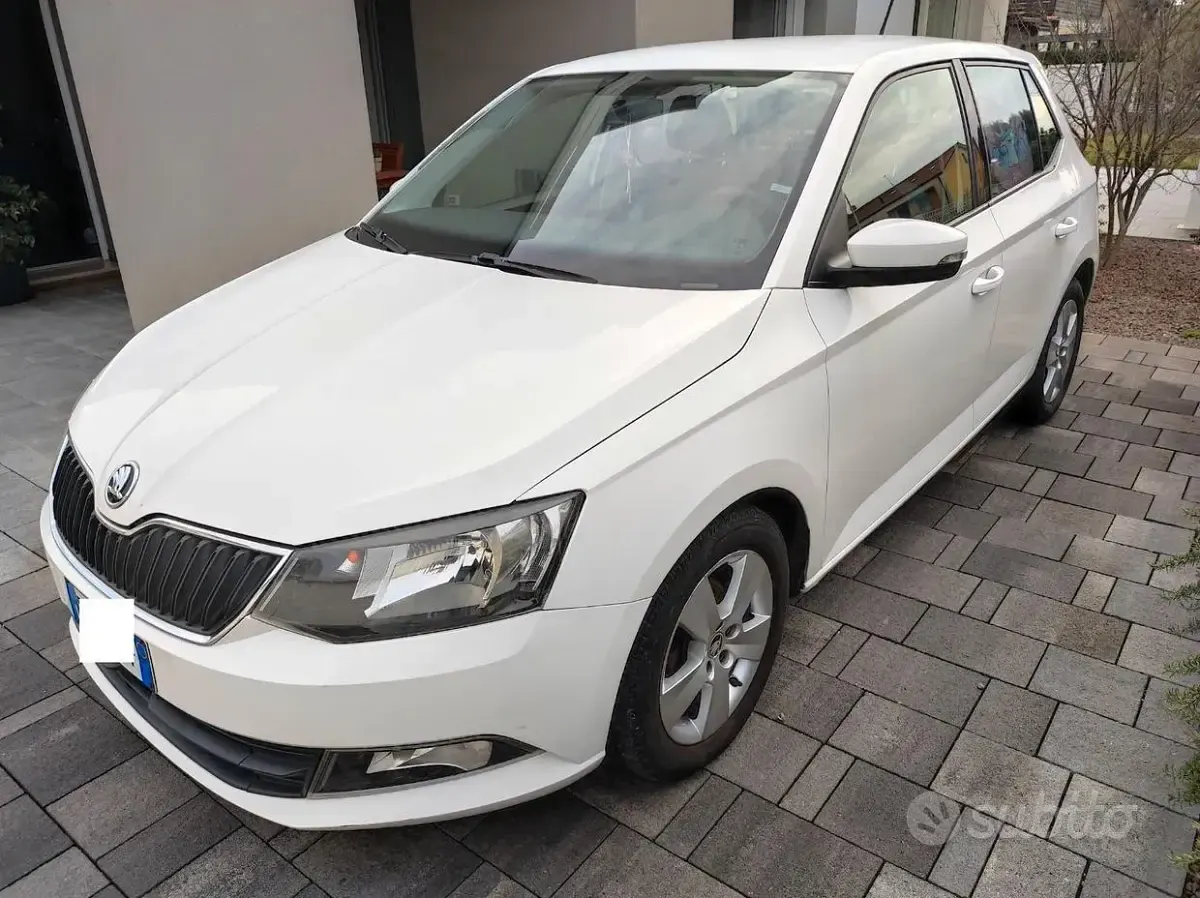 Usata Skoda Fabia Ambition 90 CV (66 kW) 2016 Bianco Berlina