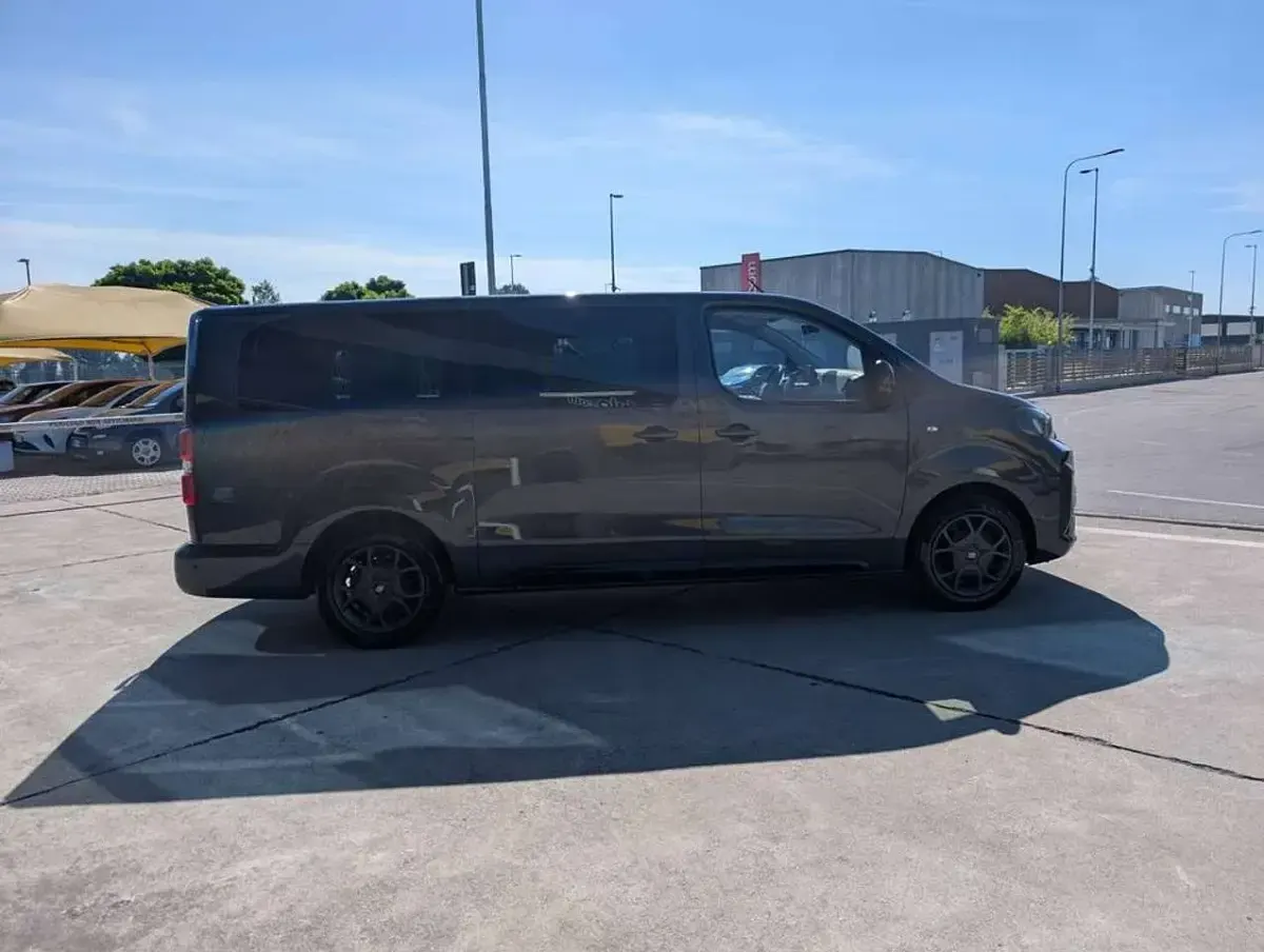 Usata Fiat Ulysse 125 kW (170 CV) 2025 Grigio Monovolume
