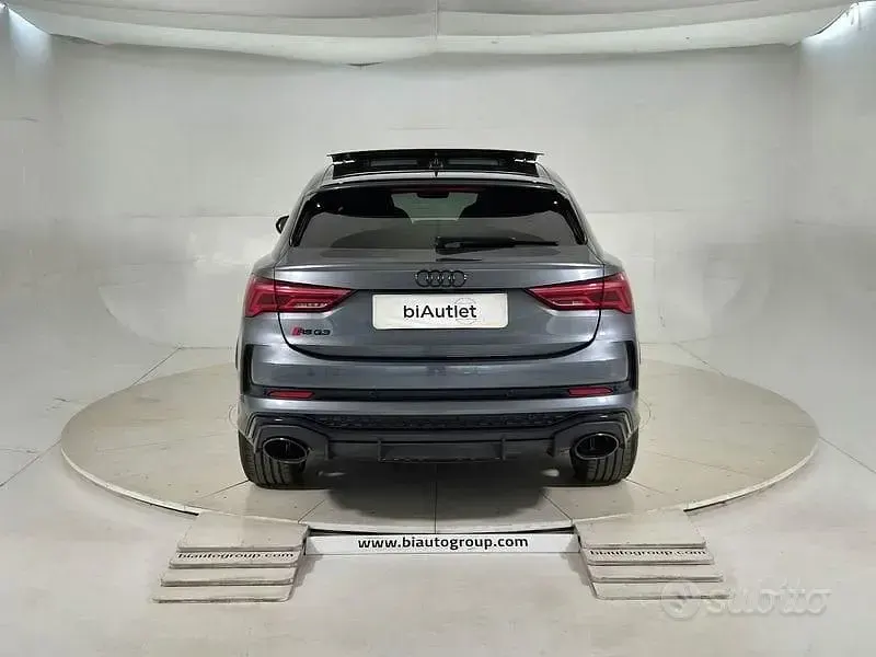 Usata Audi Q3 Sportback 400 CV (294 kW) 2023 Grigio SUV