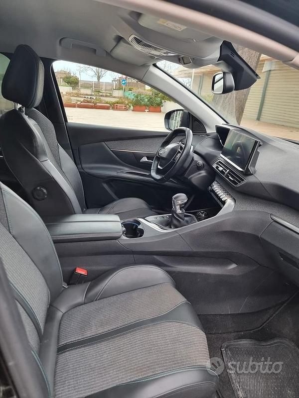 Usata Peugeot 3008 2021 Nero SUV