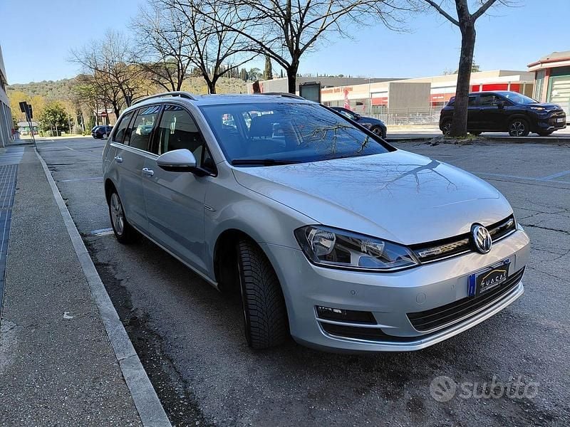 Usata VW Golf VII Business 110 CV (80 kW) 2016 Bianco Station wagon