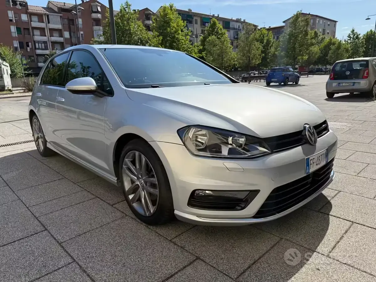 Usata VW Golf VII R-line 110 CV (80 kW) 2016 Grigio Berlina