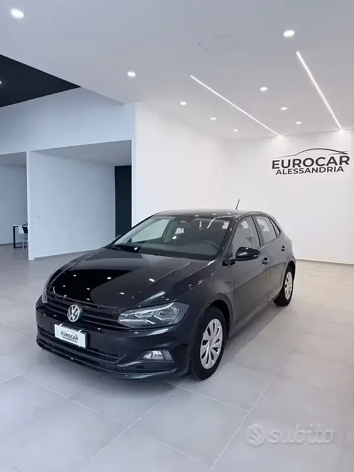 Usata VW Polo Trendline 80 CV (58 kW) 2018 Nero Utilitaria