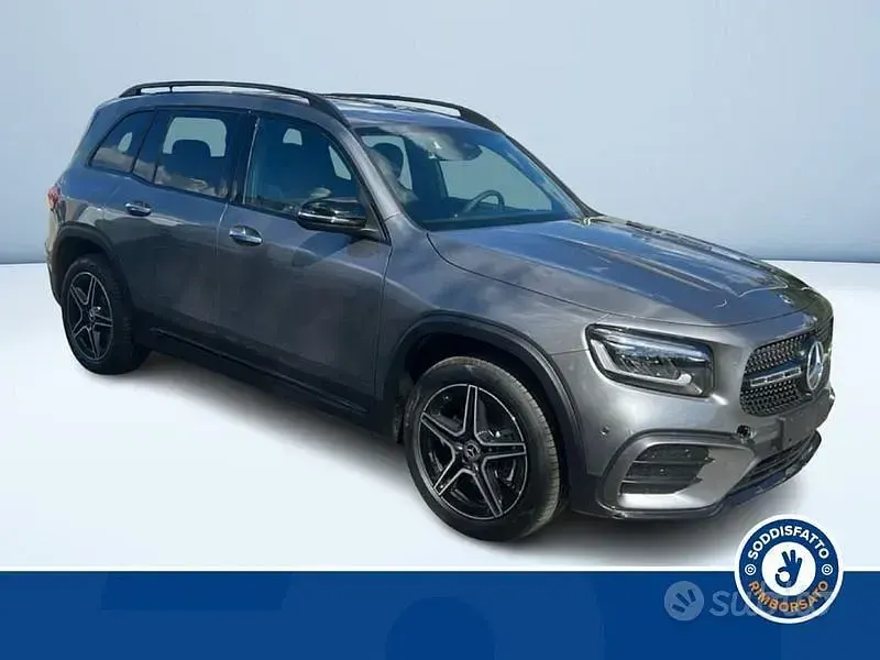 Nuova Mercedes GLB200 AMG 150 CV (110 kW) 2026 Grigio SUV