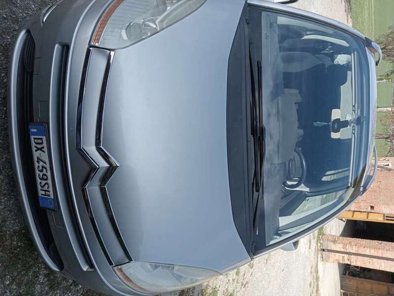 Usato 2009 Citroën Grand C4 Picasso 1.6 Diesel 109 CV (6.500 €)