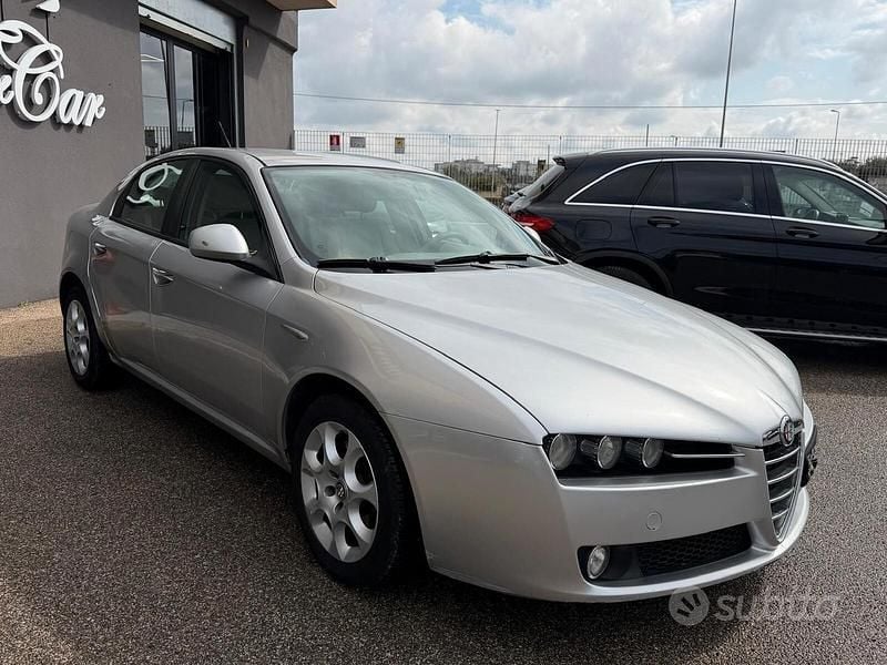 Usata Alfa Romeo 159 120 CV (88 kW) 2006 Grigio Berlina