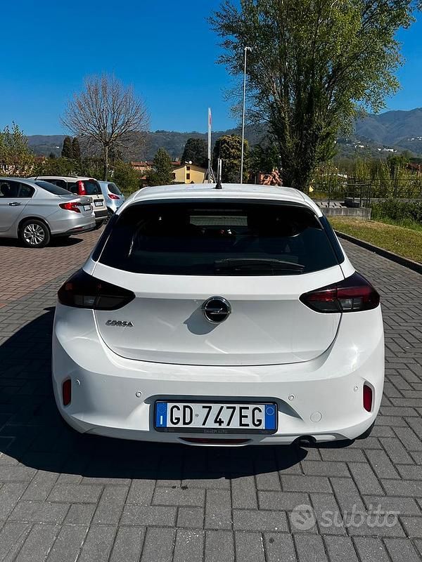 Usata Opel Corsa Elegance 75 CV (55 kW) 2021 Bianco Utilitaria