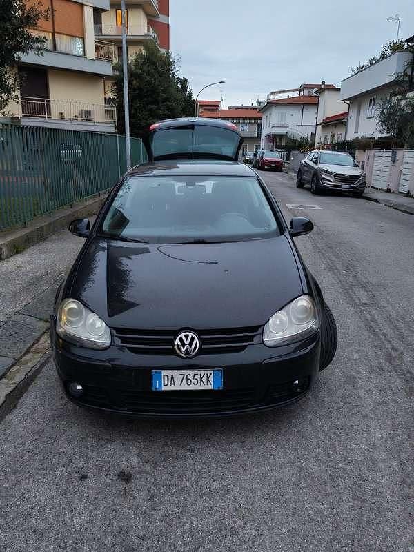 Usata VW Golf Sportline 140 CV (102 kW) 2006 Berlina
