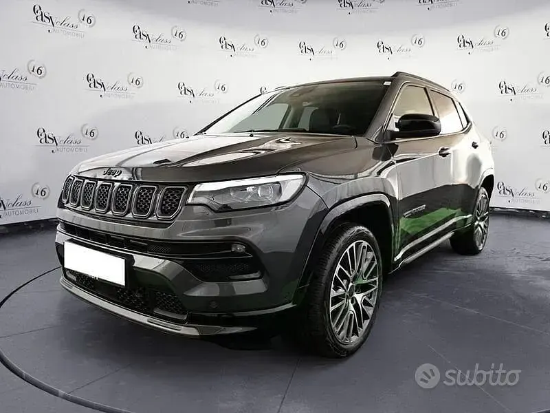 Usata Jeep Compass Summit 131 CV (96 kW) 2025 Grigio SUV