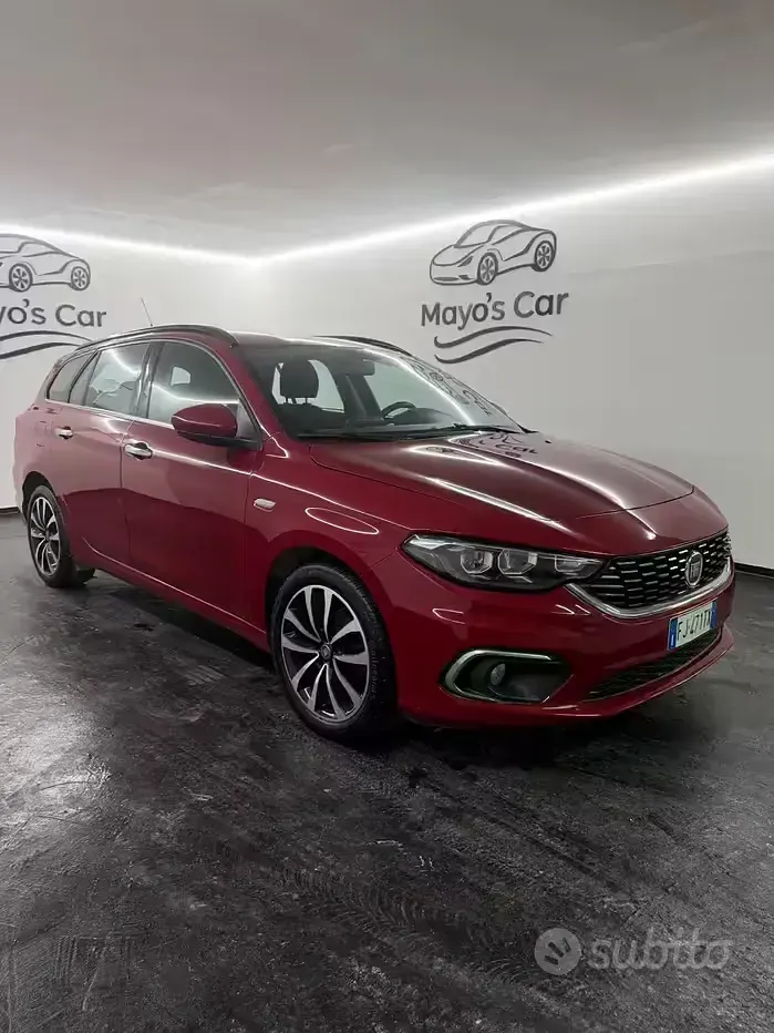 Usata Fiat Tipo 120 CV (88 kW) 2017 Rosso Station wagon