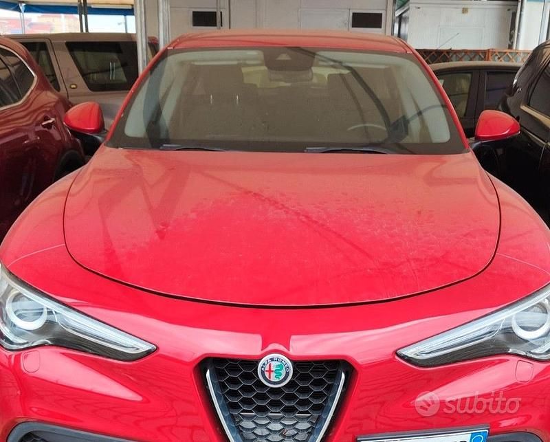 Usata Alfa Romeo Stelvio 160 CV (117 kW) 2018 Rosso SUV