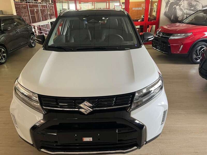 Usata Suzuki Vitara 129 CV (94 kW) 2024 Bianco SUV
