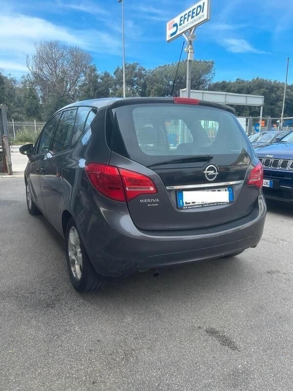 Usata Opel Meriva 89 CV (65 kW) 2011 Marrone Monovolume