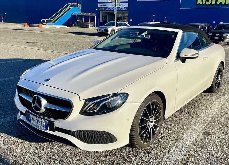 Usata Mercedes E350 Business 258 CV (189 kW) 2018 Cabrio