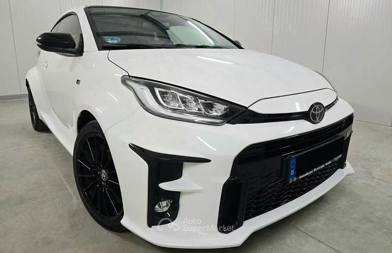 Usata Toyota Yaris 261 CV (191 kW) 2021 Bianco Utilitaria