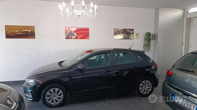 Usata VW Polo Trendline 65 CV (47 kW) 2018 Nero Utilitaria