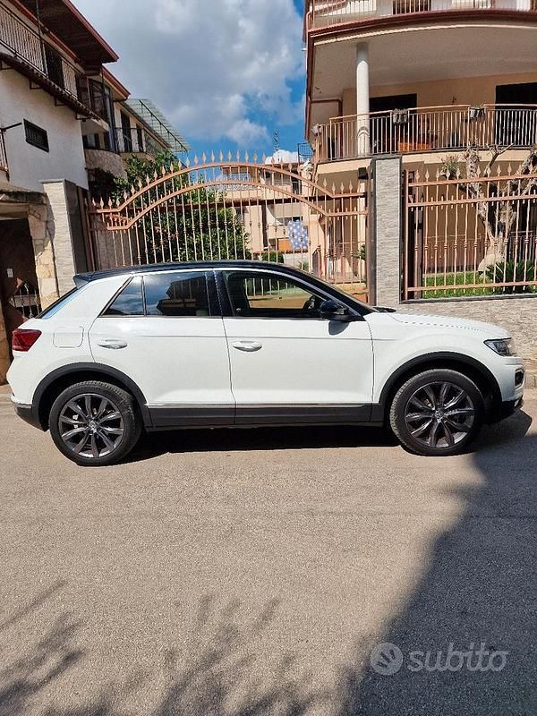 Usata VW T-Roc 150 CV (110 kW) 2019 Bianco SUV