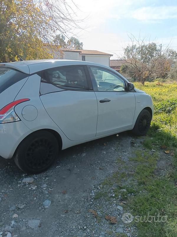 Usata Lancia Ypsilon S 95 CV (69 kW) 2018 Utilitaria