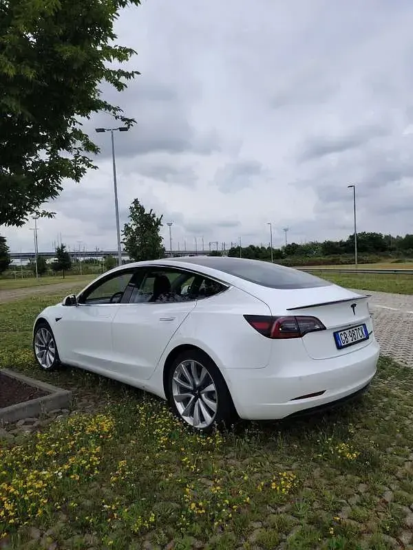 Usado Tesla Model 3 152 kW (208 HP) 2020 Sedan