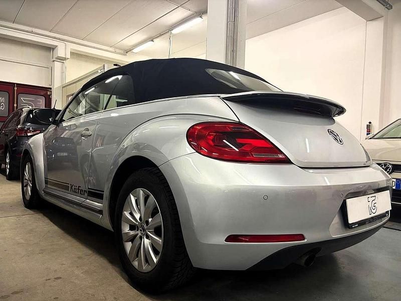 Usata VW Beetle Cabriolet Design 105 CV (77 kW) 2013 Grigio Cabrio