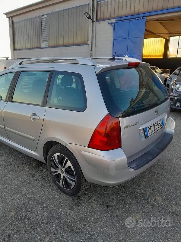 Usata Peugeot 307 90 CV (66 kW) 2007 Grigio Station wagon