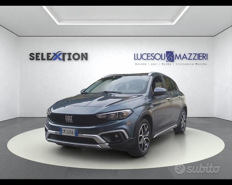 Usata Fiat Tipo Cross 131 CV (96 kW) 2023 Blu Berlina
