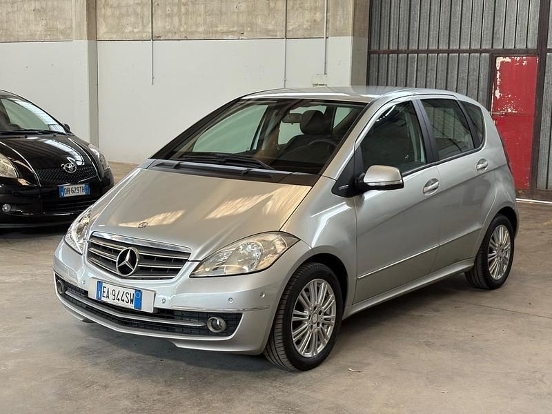 Usata Mercedes A160 Edition 95 CV (69 kW) 2010 Argento Berlina