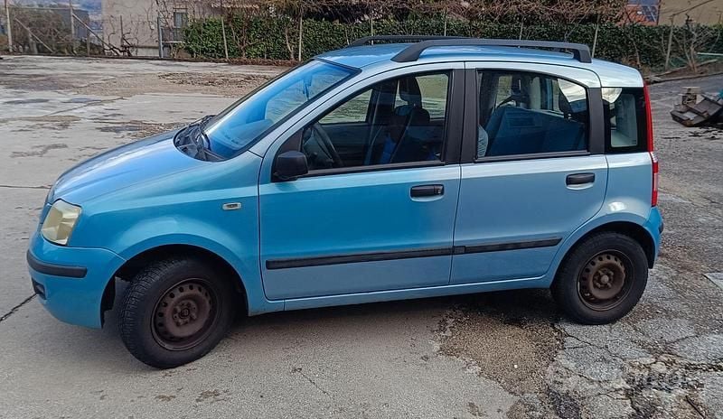 Blu Usata 2004 Fiat Panda Dynamic Utilitaria | 3200 € (Buon prezzo) - Immagine 1/4