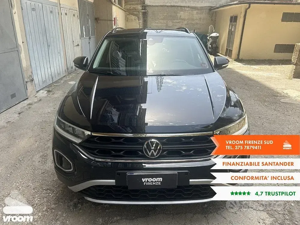 Usata VW T-Roc Life 110 CV (80 kW) 2023 Nero SUV