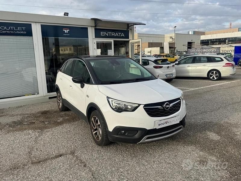 Usata Opel Crossland X Innovation 82 CV (60 kW) 2018 Bianco SUV