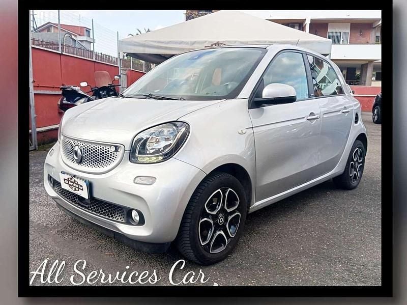 Usata Smart ForFour Passion 71 CV (52 kW) 2018 Grigio Utilitaria