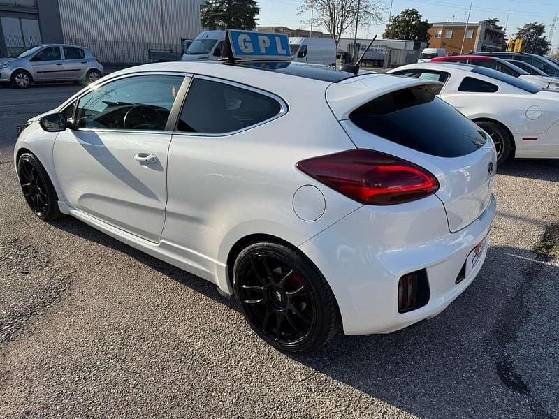 Usata Kia Ceed GT First Edition 204 CV (150 kW) 2014 Bianco perla Berlina