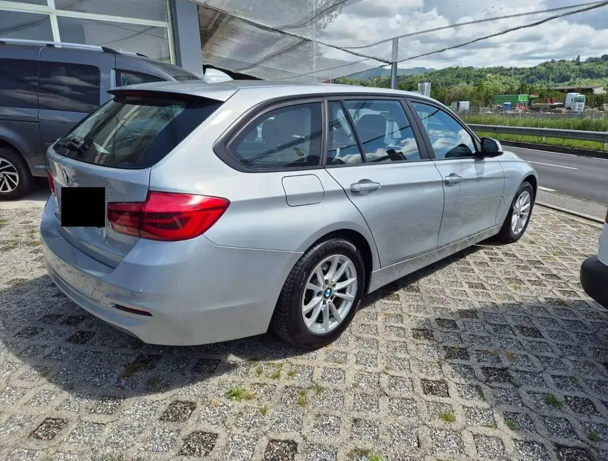 Usata BMW 318 150 CV (110 kW) 2016 Argento Station wagon