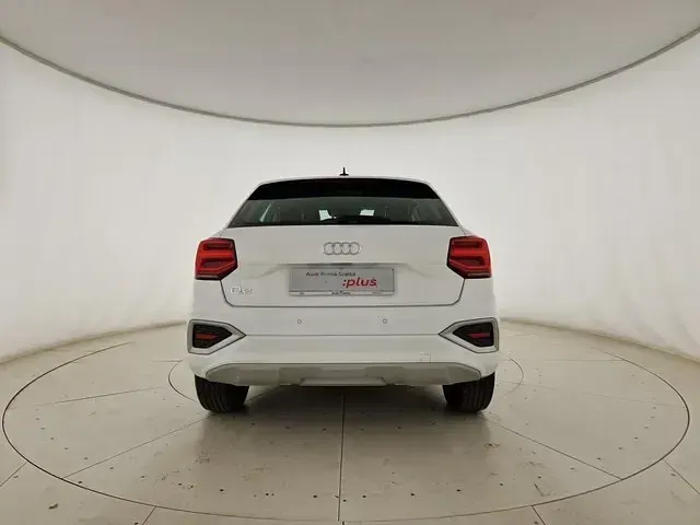 Usata Audi Q2 Admired 150 CV (110 kW) 2020 Bianco ibis SUV