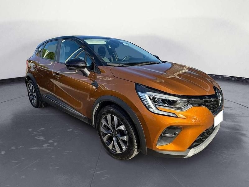 Usata Renault Captur Zen 116 CV (85 kW) 2020 Arancione SUV